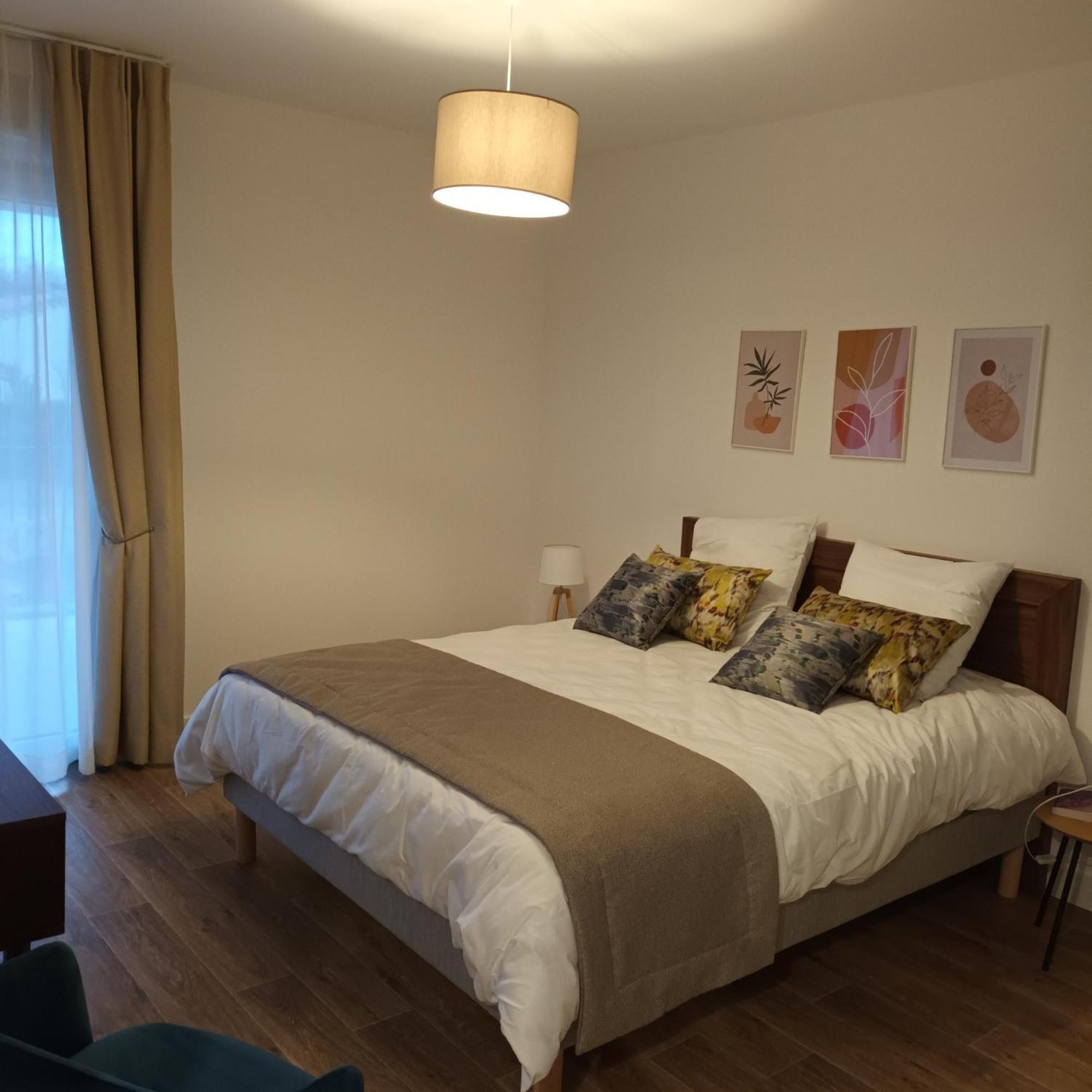 Domitys L'Oustaou Aparthotel Saint-Martin-de-Crau Luaran gambar